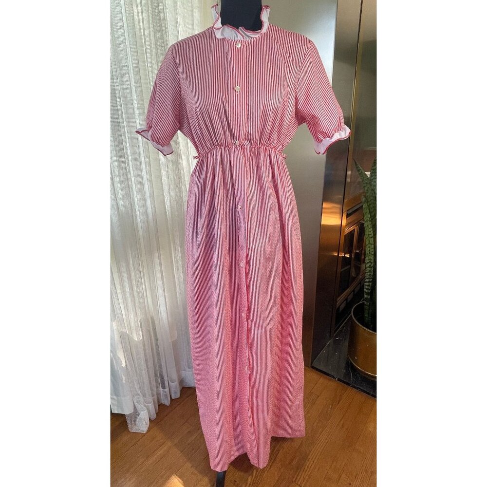 Vintage 70s dress, red striped long shirtdress with elastic waist, ruffled